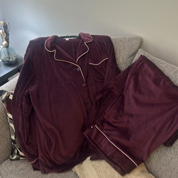 Pajama set - Picture 9 of 9